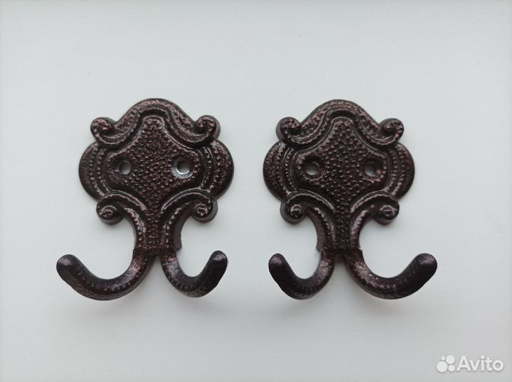 Крючки для одежды