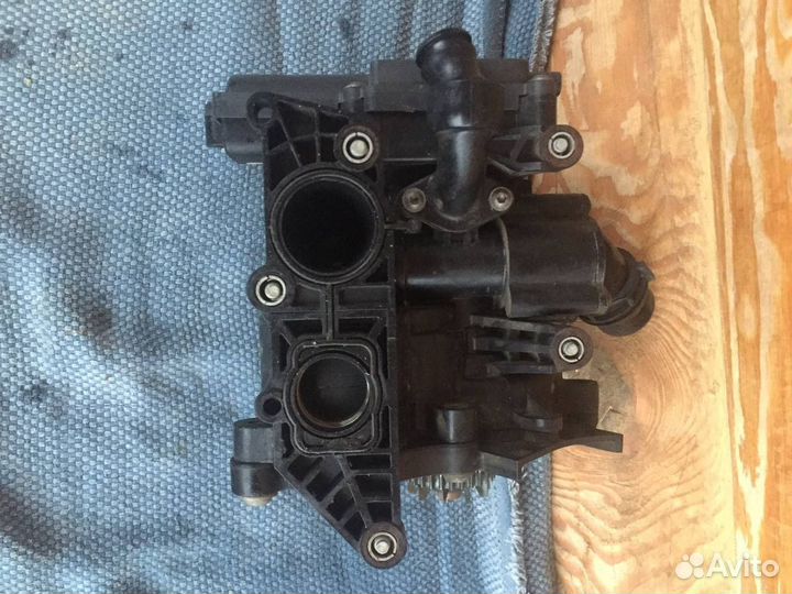 Насос водяной с термостатом audi a4 b8