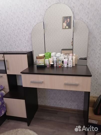 Туалетный столик