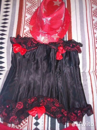 Костюм красной шапочки, пиратки