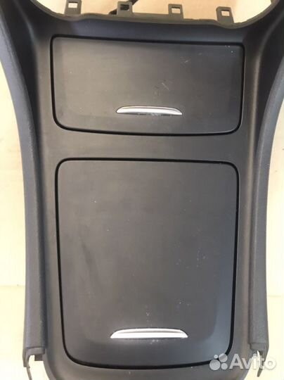 Накладка консоли Mercedes W176