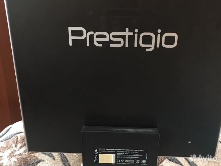 Монитор Samsung