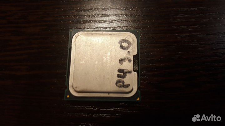 Процессор Intel Pentium 4 631 Cedar Mill (3000MHz