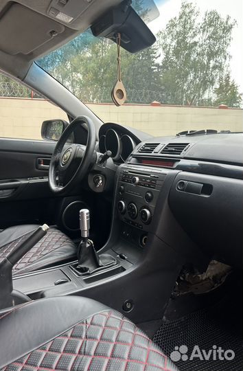 Mazda 3 1.6 МТ, 2006, 300 000 км