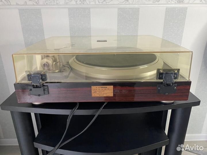 Проигрыватель Lo-D/Victor