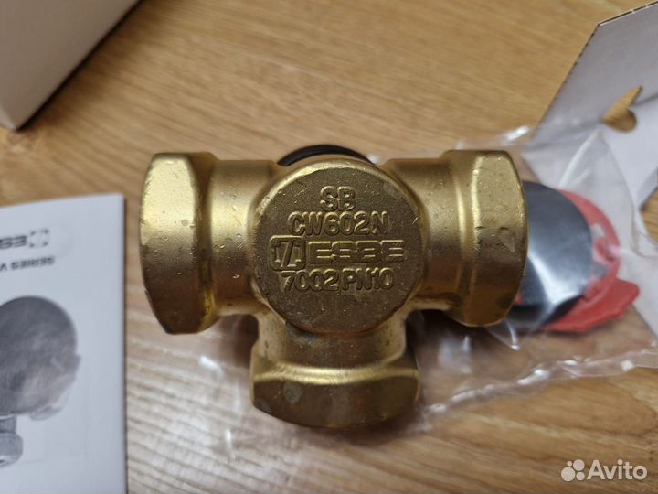 Трехходовой клапан esbe VRG131 25-10