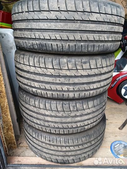 Triangle Sports TH201 255/40 R20