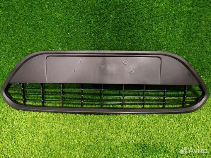 Решетка в бампер ford focus II 08-11
