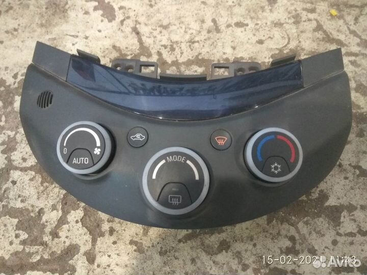 Блок управления климатом на Шевроле Спарк 2012 год