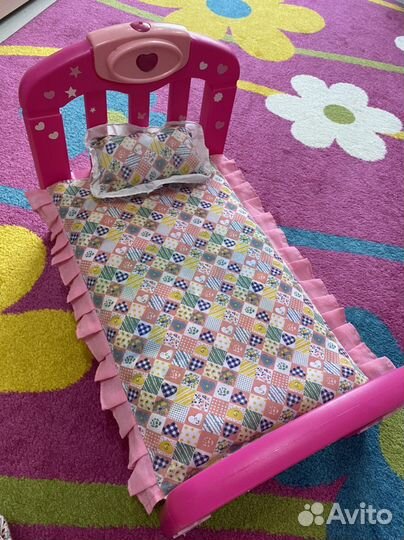 Кровать, тумба, светильник для кукол