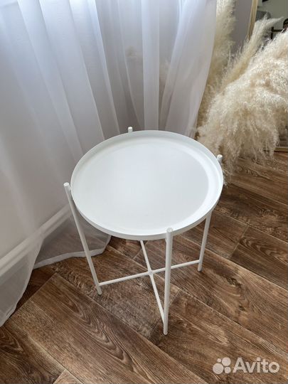 Журнальный столик