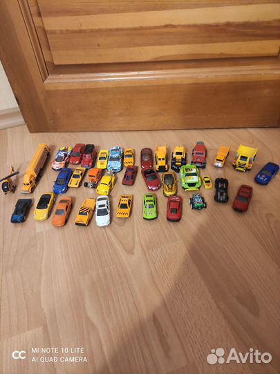 Машинки из яиц Welly