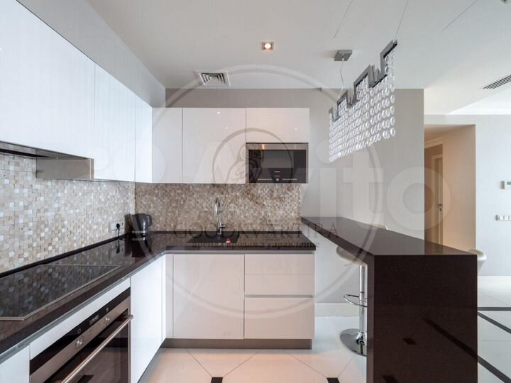 3-к. квартира, 130 м², 20/27 эт.