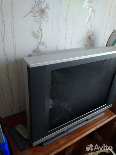 Телевизор hitachi
