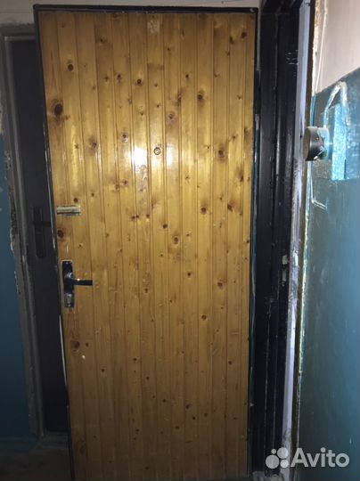 Металлическая дверь бу