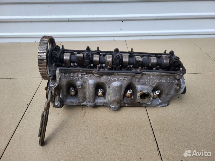 Головка блока цилиндров (гбц) Volkswagen Passat B3