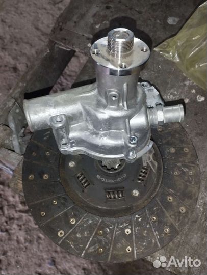 Водяной насос газ