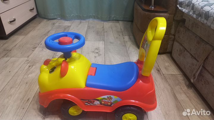 Детская машинка каталка