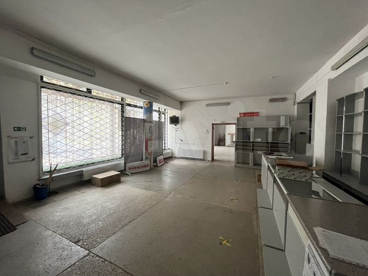 Торговая площадь, 240.4 м²