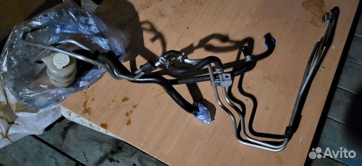 Бачок гура со шлангами mitsubishi