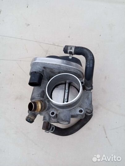 Дроссельная заслонка 1.8 Opel Astra H 55562380