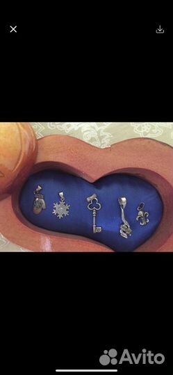 Серебреные кулоны