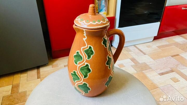 Глиняный кувшин