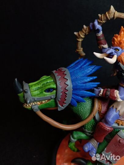 Фигурка тролль охотник на ящере warcraft