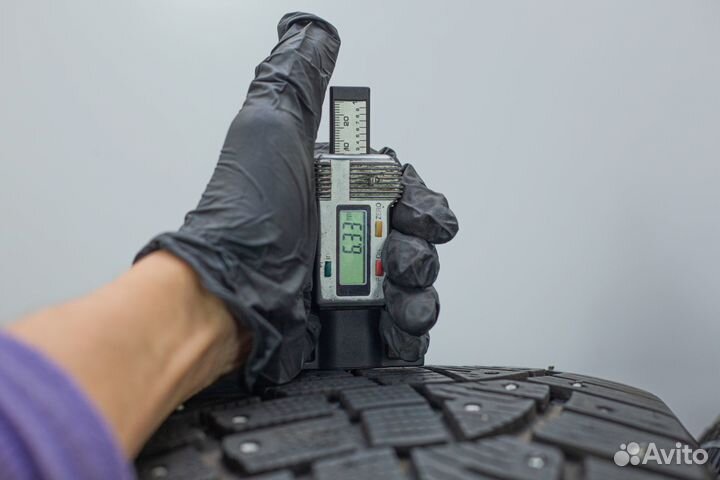 Continental IceContact 2 SUV 235/55 R18 104T