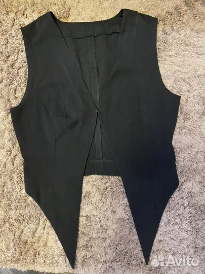 Жилет легкий черный женский