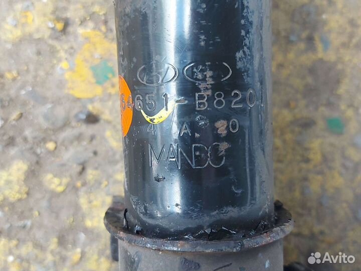 Амортизатор Hyundai Grand Santa Fe передний левый