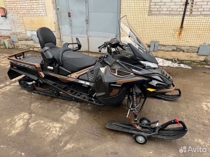 BRP Lynx Commander GT 900 ACE Turbo R ViP 2024