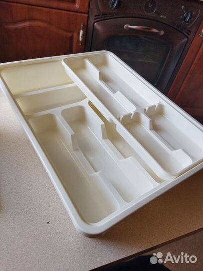 Лоток для столовых приборов
