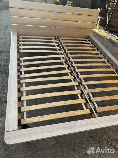 Кровать двухспальная