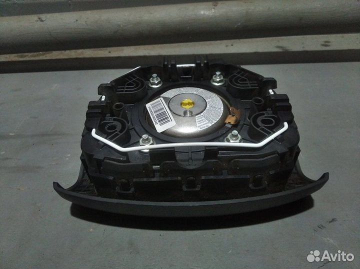 Подушка безопасности в руль Ford Focus 2 седан 1.8