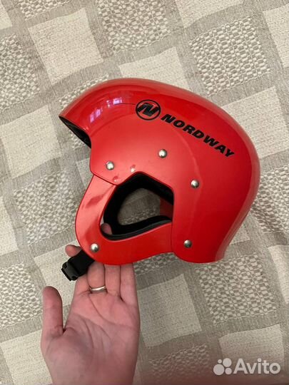 Шлем для водных видов спорта