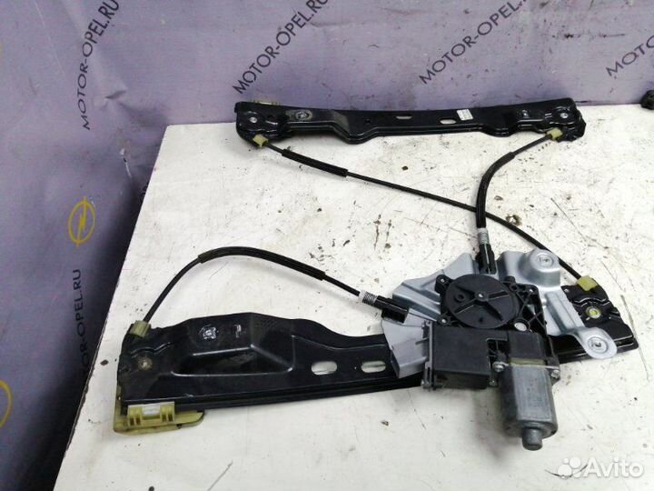 Стеклоподъемник передний левый Opel Astra J