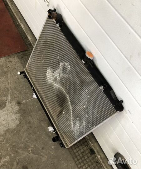 Радиатор основной Mitsubishi Pajero 4