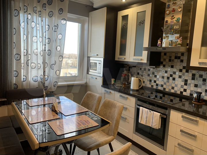 3-к. квартира, 82 м², 7/9 эт.