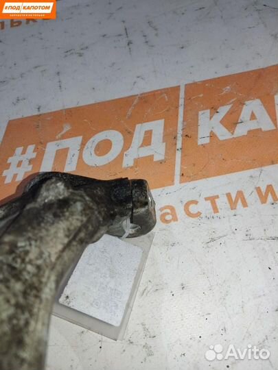 Кулак передний левый Audi A4 B7 2007