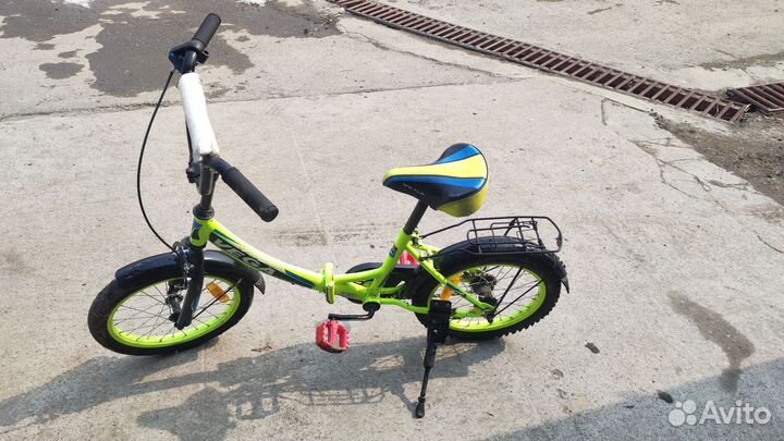 Велосипед детский Vega колеса 16