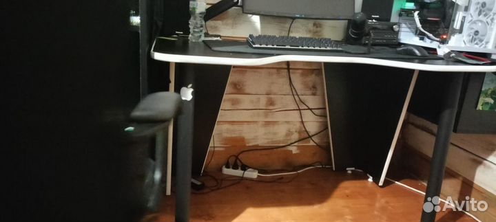 Игровой стол