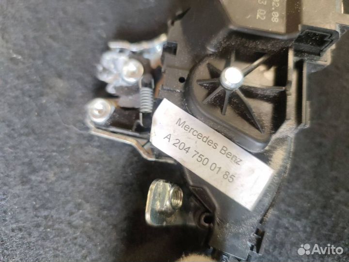 Замок крышки багажника Mercedes-Benz C-Класс