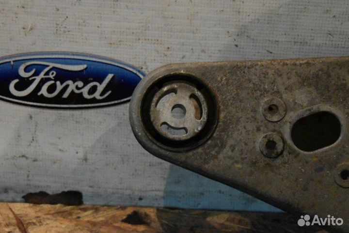 Кронштейн редуктора Mercedes-Benz E-Class W211