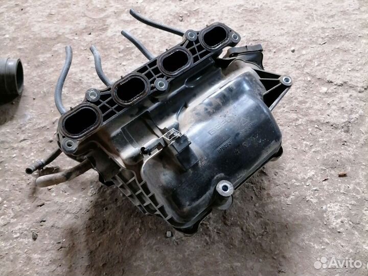 Впускной коллектор Geely Emgrand X7