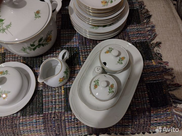 Столовый сервиз 