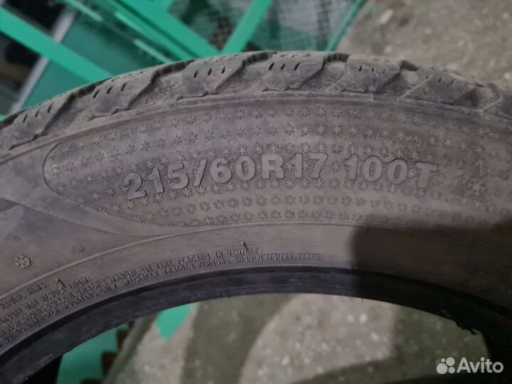 Kumho I'Zen RV KC15 215/60 R17