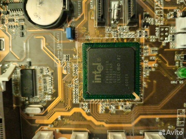 Комплект на материнской плате 775 asus P5P800 SE