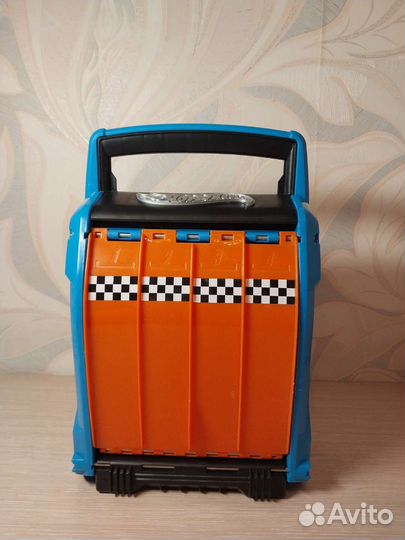 Портативный кейс-автотрек hot wheels (Хот Вилс)