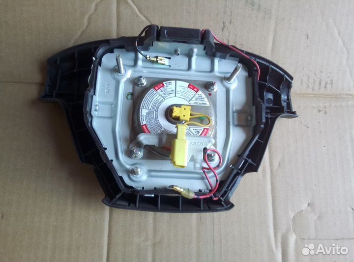 Подушка безопасности в руль Mitsubishi Lancer 9